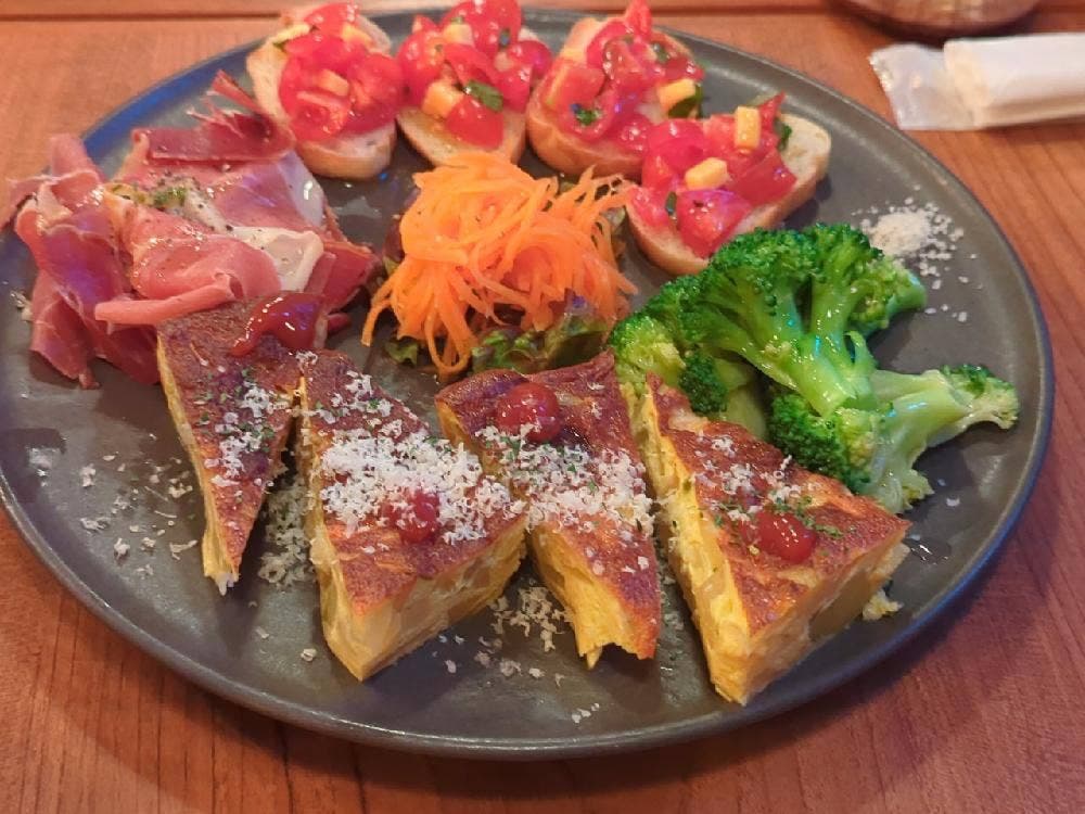 カフェバー ノラリ