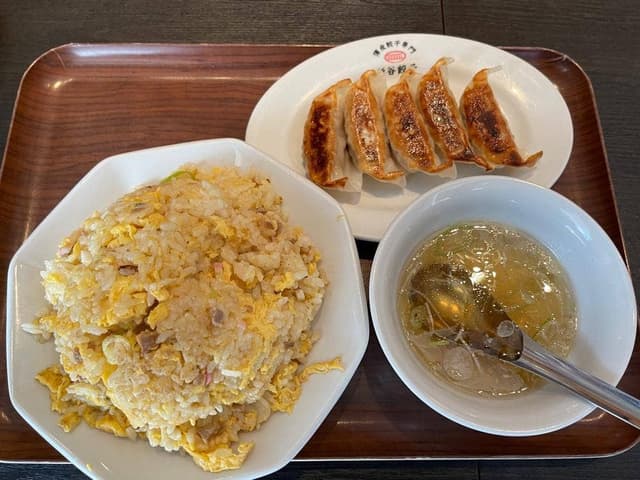 薄皮餃子専門 渋谷餃子 新宿西口店 - サブ画像2