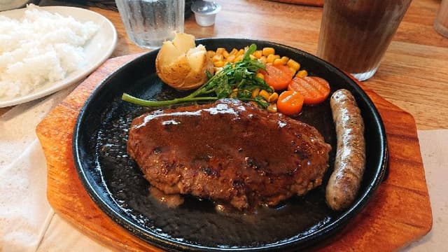 BUZZ’s GRILL ハンバーグ&ビア - サブ画像2