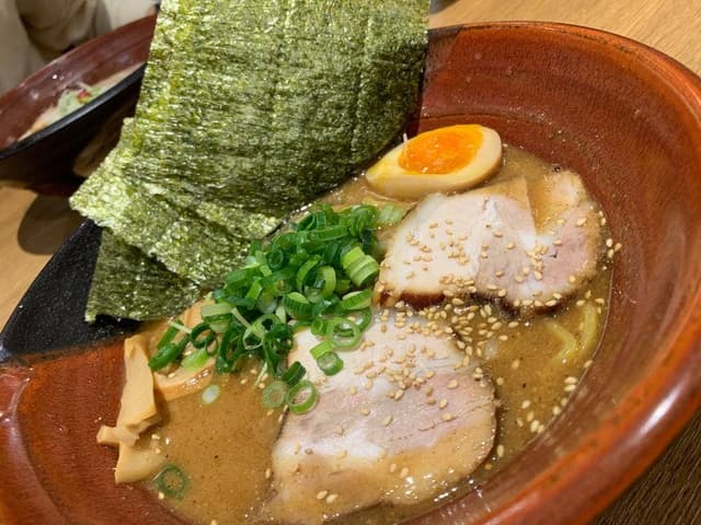 吉山商店 なんばラーメン一座店 - サブ画像3