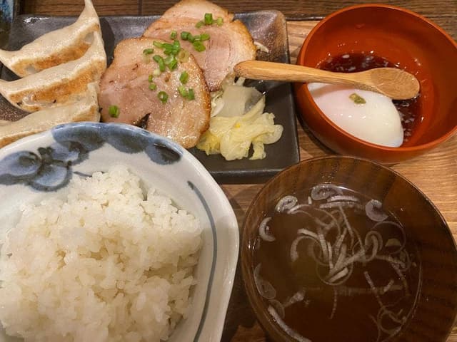 肉汁餃子のダンダダン 牛込神楽坂店 - サブ画像1