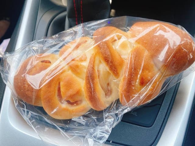 かねとうパン店 - サブ画像3