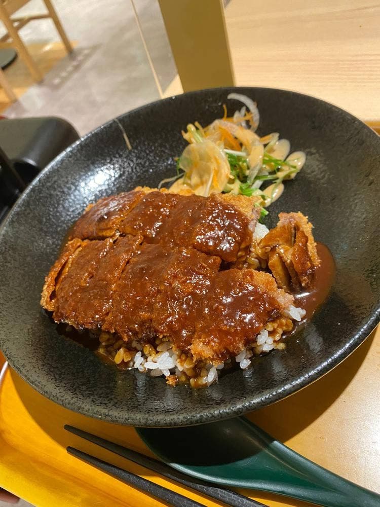 うしくんの加古川かつめし亭