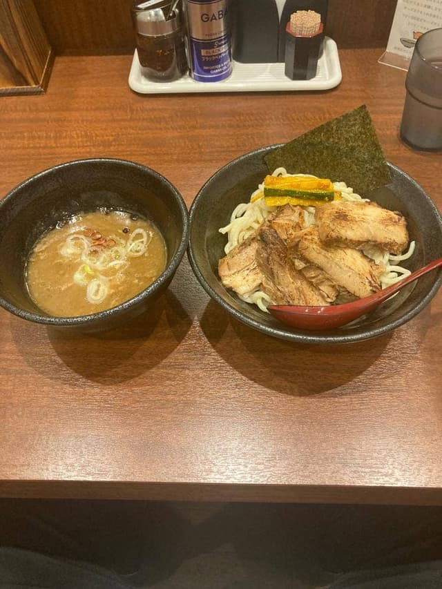 +N - サブ画像1
