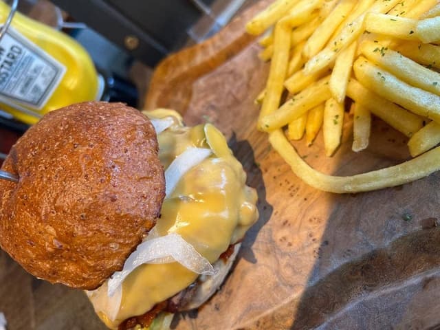 WORLD WIDE BURGER - サブ画像1