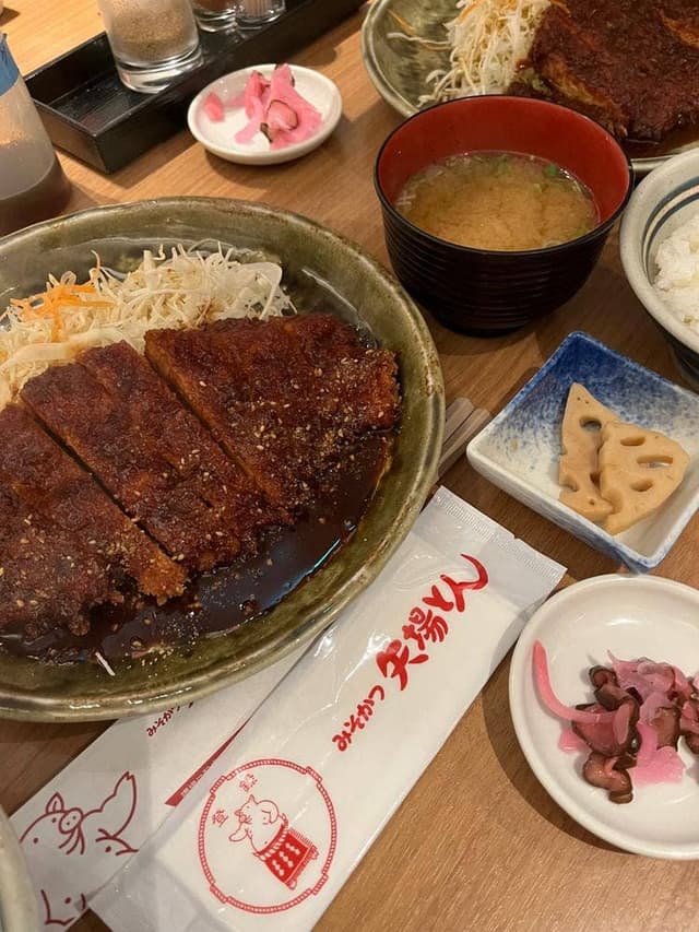 みそかつ 矢場とん 東京駅グランルーフ店 - サブ画像2