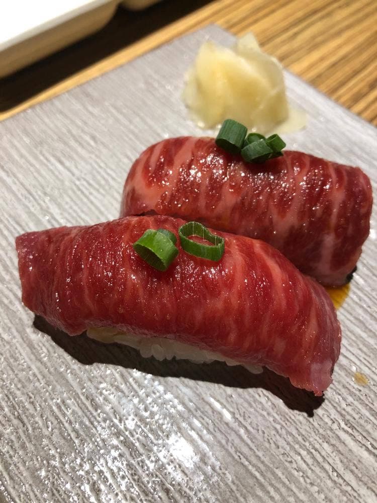 焼肉 ドラゴン