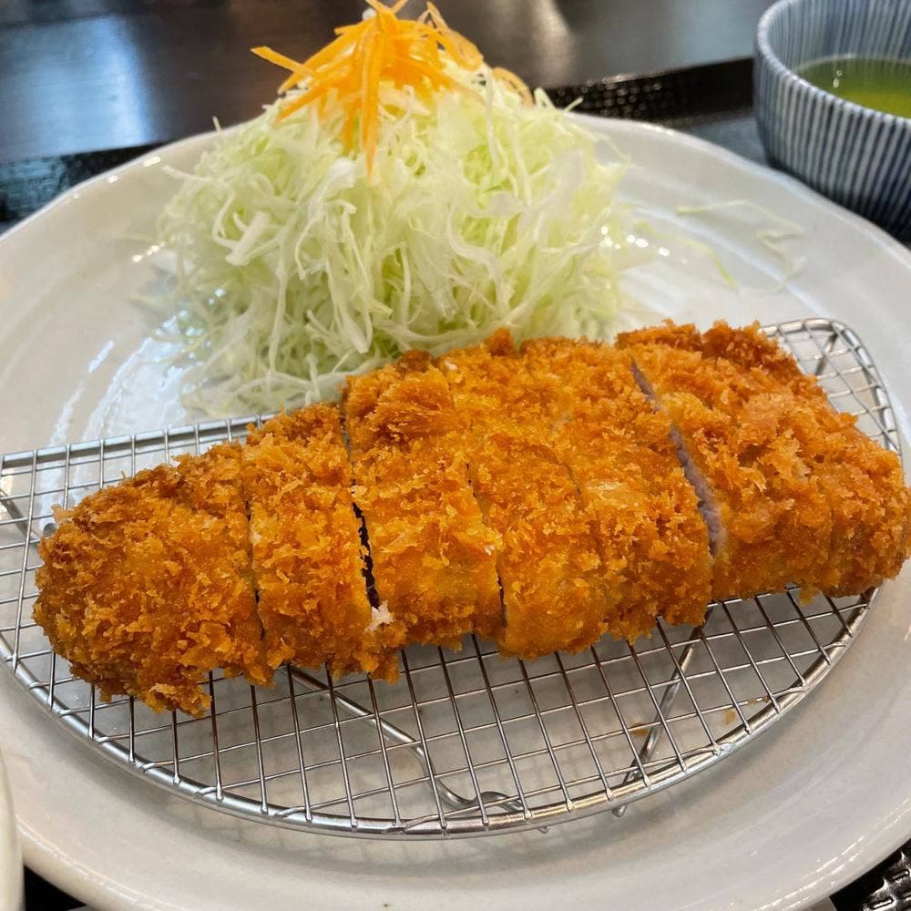 とんかつ源三 帯屋町店