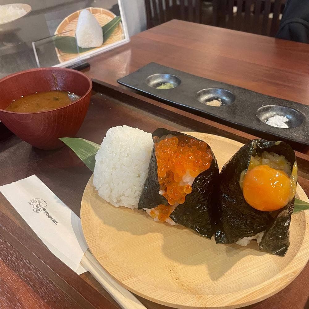 おにぎり屋 おなかすいた。