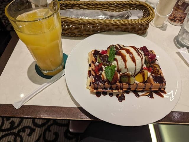カフェ英國屋 あべのハルカス13階 - サブ画像3