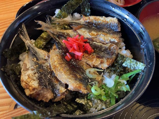 つるや食堂 - サブ画像2