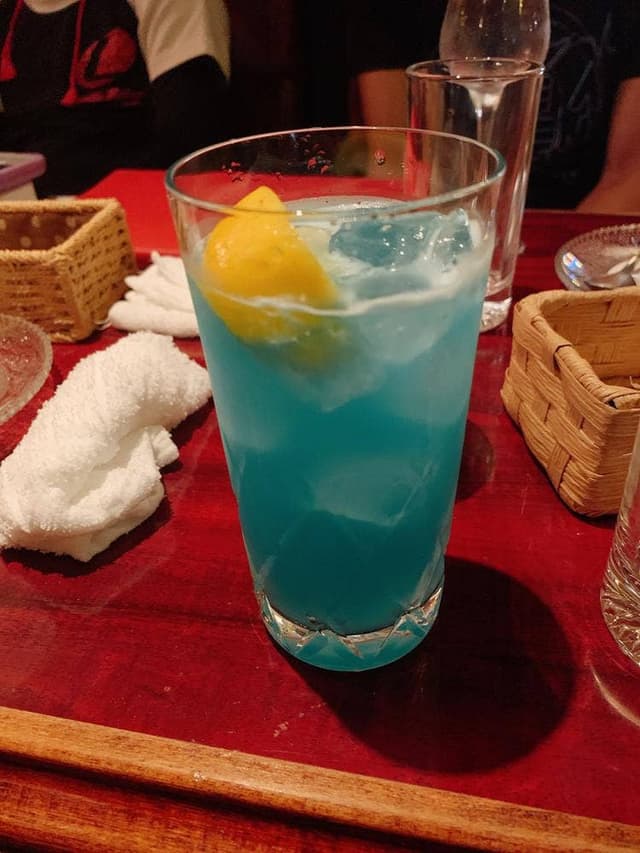 喫茶&BAR ねこと白鳥 - サブ画像1