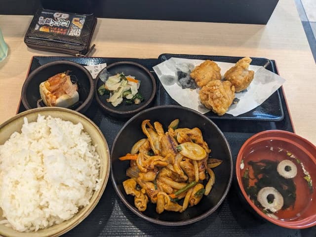 ゆで太郎 / もつ次郎 横浜中田東店 - サブ画像2
