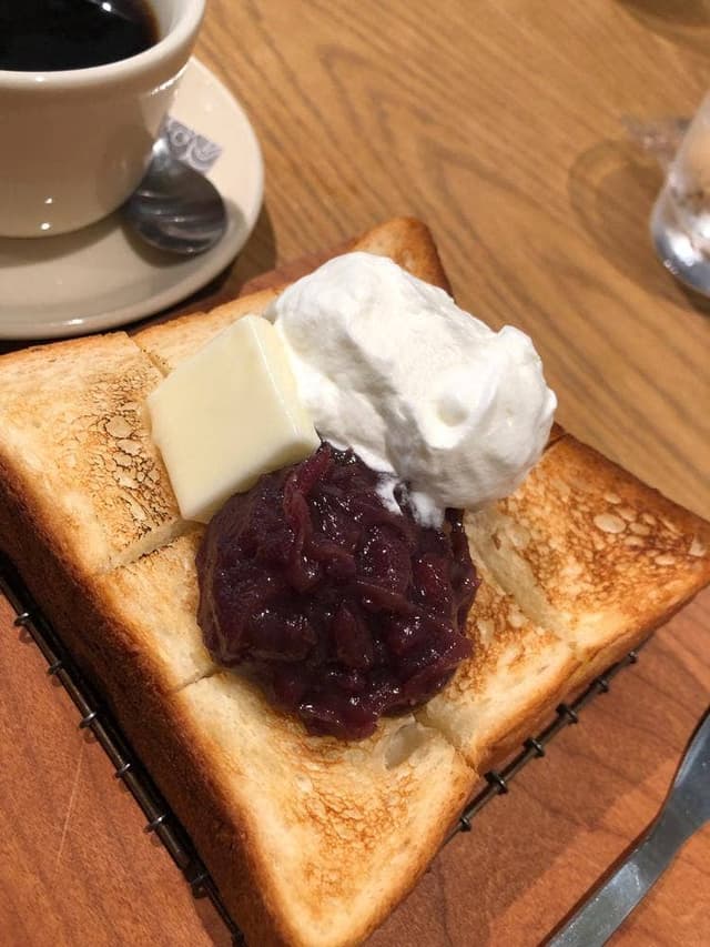 天然酵母の食パン専門店 つばめパン&Milk 杁ヶ池公園店 - サブ画像1