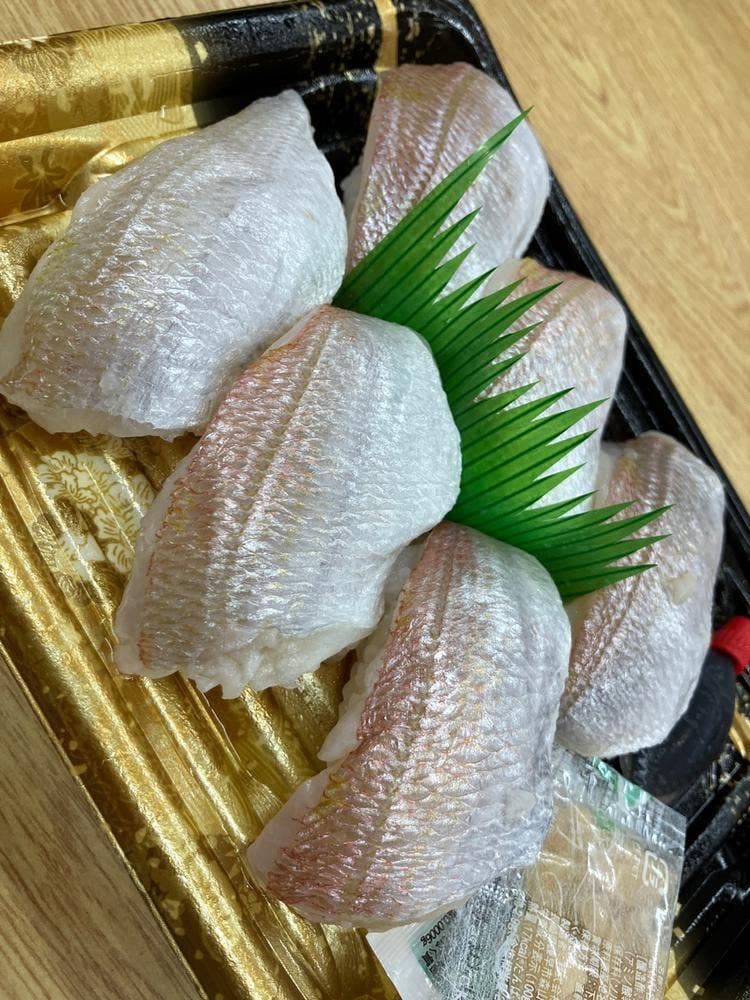 とれとれ寿司