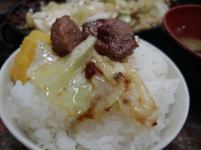 博多鉄板焼肉 まんぷく亭 - サブ画像1