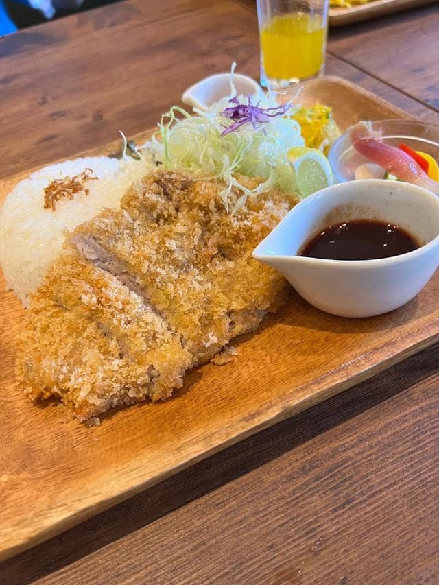 とんかつCAFE ロクベイ - サブ画像1