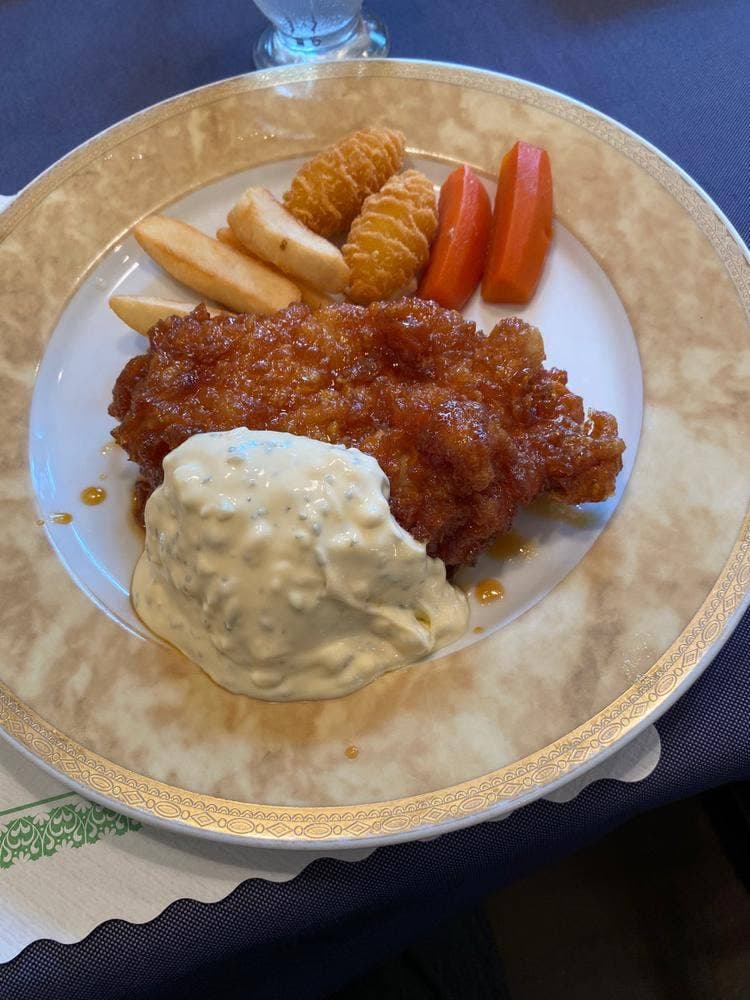 ビストロアデン