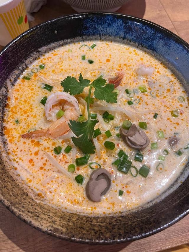 タイ屋台料理&ヌードル オシャ - サブ画像1