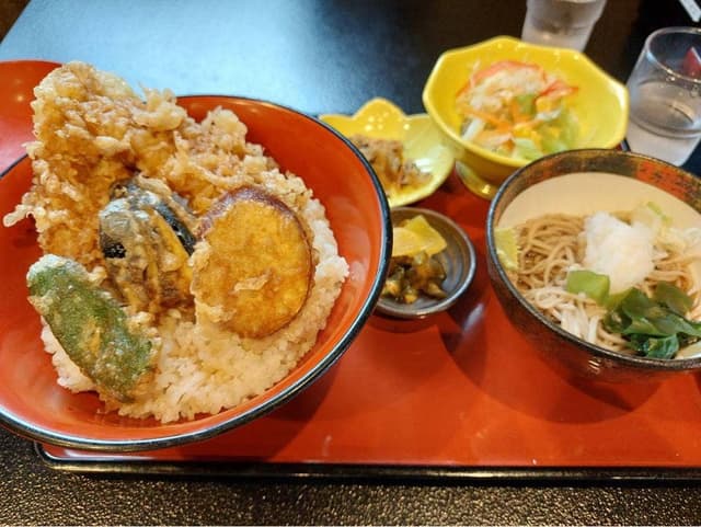 手打ちそば・うどん 若森 - サブ画像1