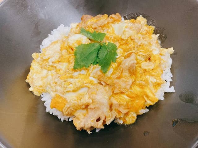親子丼と唐揚げ TAMAGOYA ジアウトレット湘南平塚店 - サブ画像1
