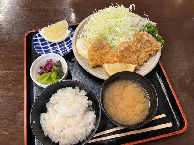 かつ半 - サブ画像2