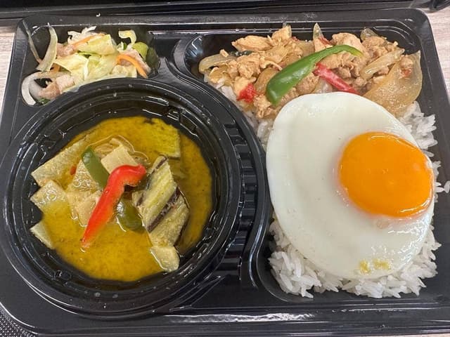 タイ屋台料理 スクンビット ソイ55 - サブ画像2