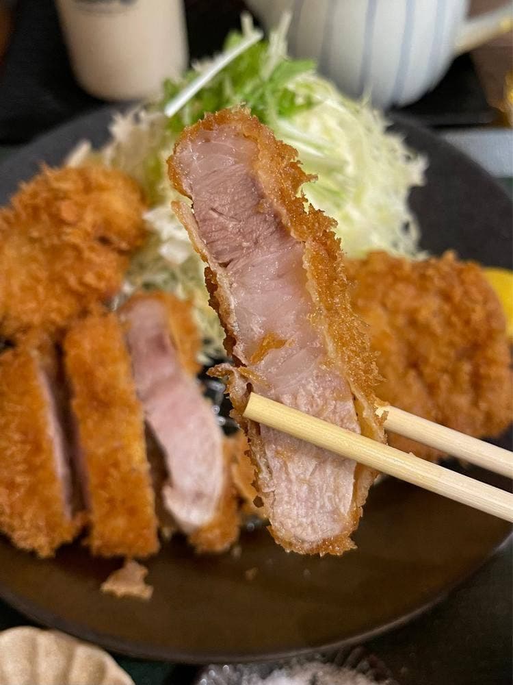 とんかつ専門店からり