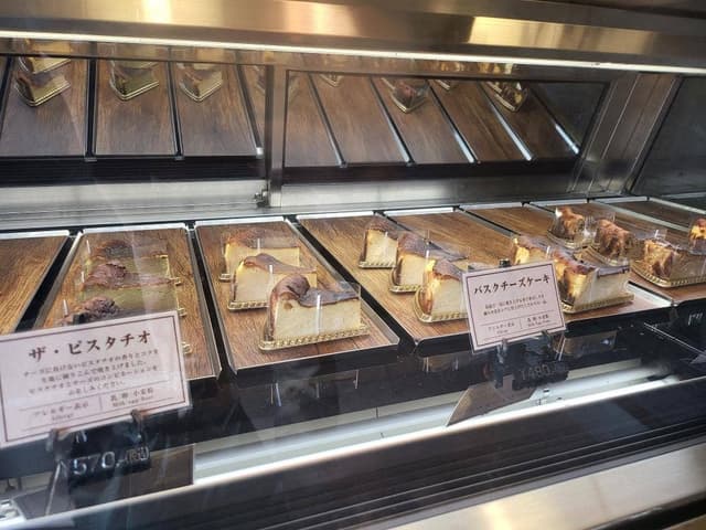 バスクチーズケーキ専門店 RICO - サブ画像2