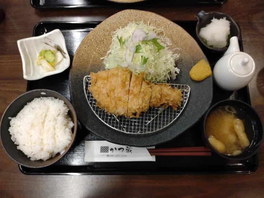 とんかつの店 かつ蔵