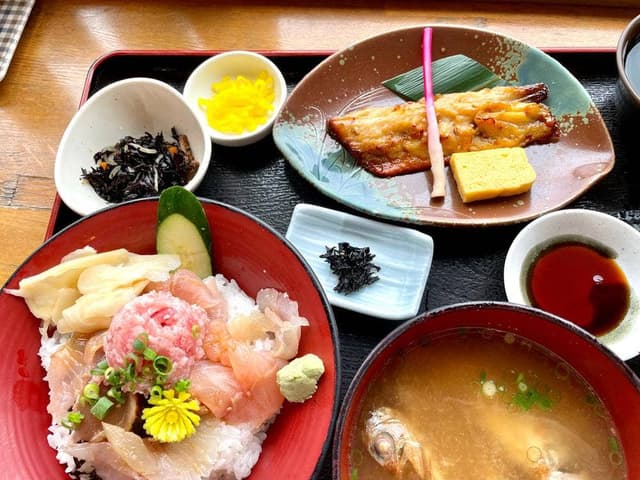 海鮮どんや とびしま - サブ画像1