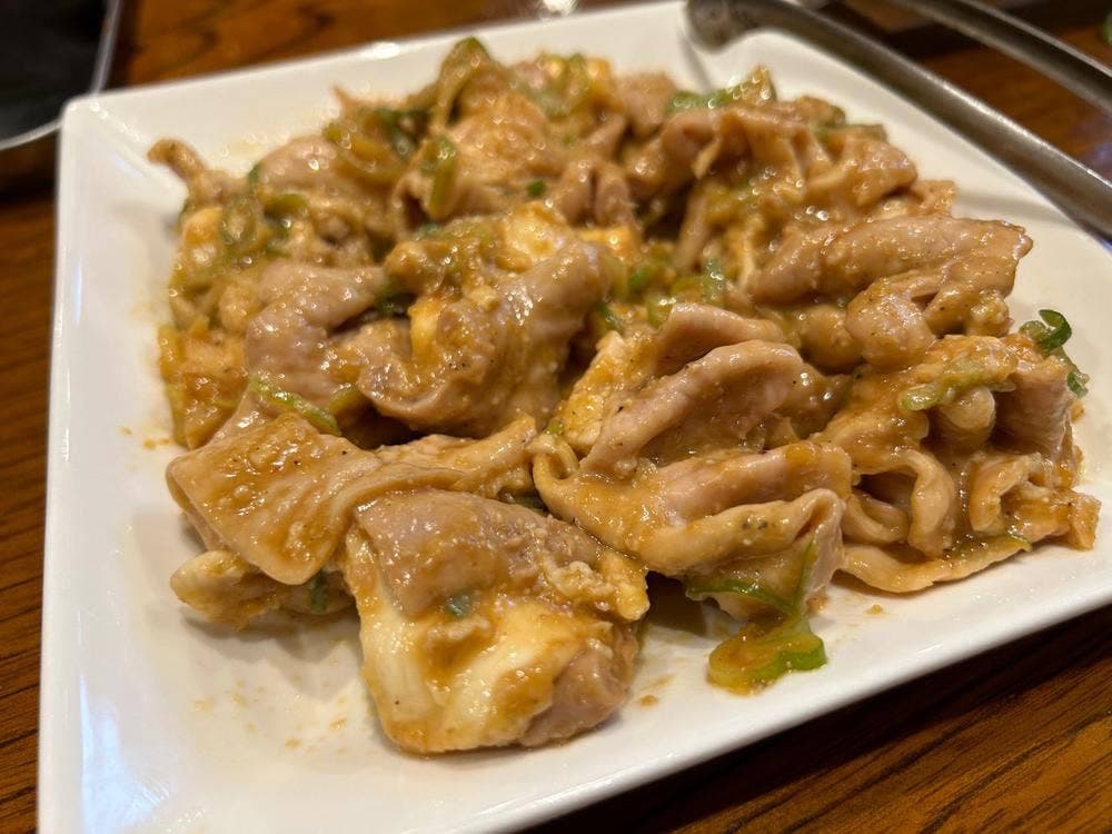 炭火焼肉 ともじ