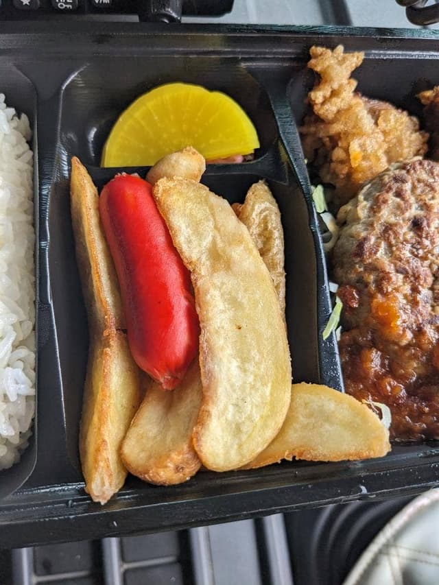 ほかほか弁当ホットフーズ上郷 - サブ画像2