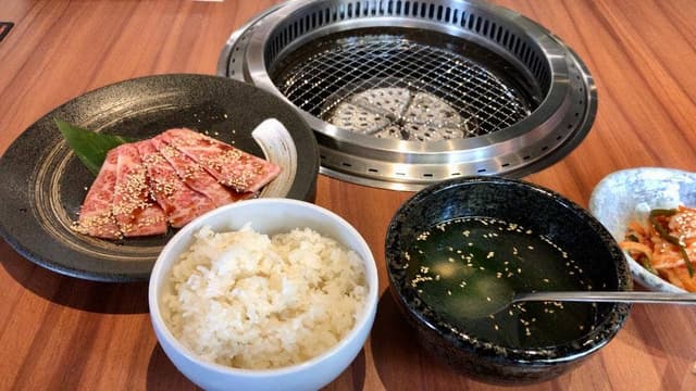 稲城焼肉製作所 - サブ画像2