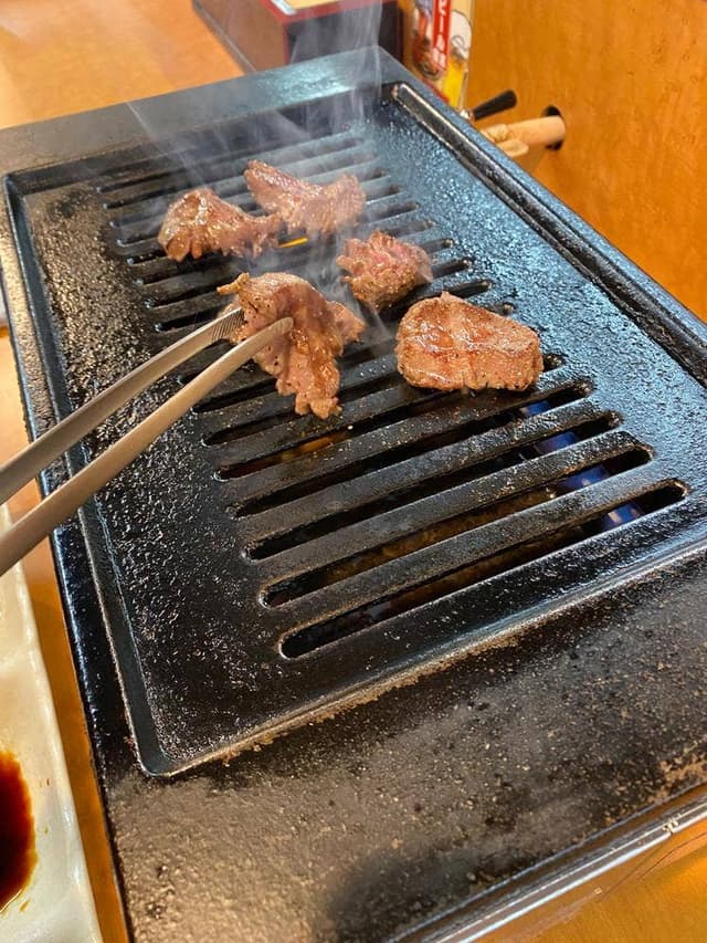 焼肉やっちゃん 北新地分店 - サブ画像1
