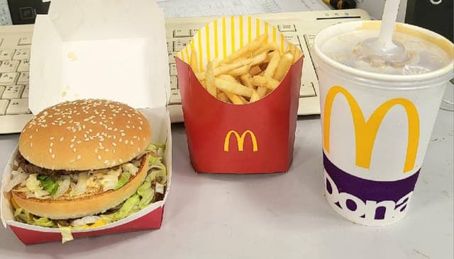 マクドナルド 東大阪岩田店 - サブ画像1