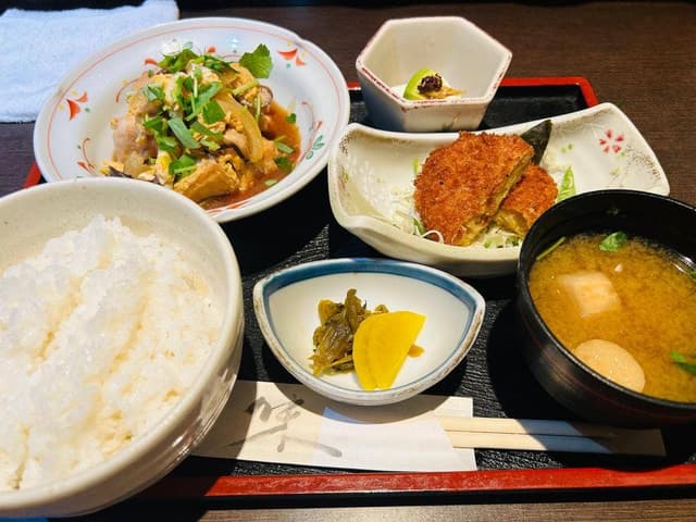 季節料理 松利 - サブ画像3