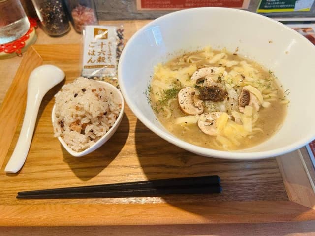 豚骨イタリアンラーメン 伊太そば - サブ画像2