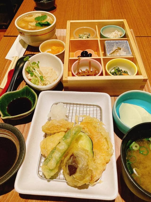 美味彩膳 福屋八丁堀本店 - サブ画像1