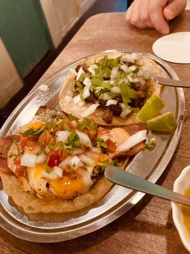 TAQUERIA LA FONDA - サブ画像1