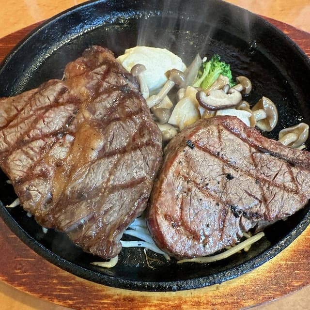 炭火焼ステーキ 黒牛 - サブ画像3