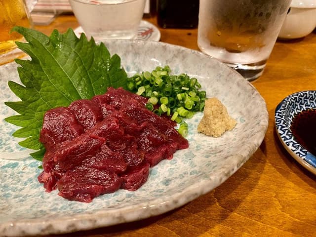 餃子と晩酌 まる - サブ画像1