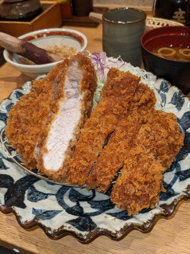 厚切りとんかつよし平キーノ和歌山店 - サブ画像1