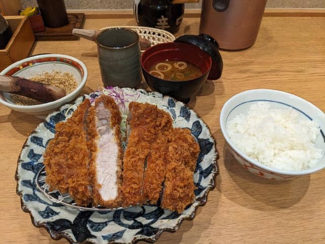 厚切りとんかつよし平キーノ和歌山店 - サブ画像3