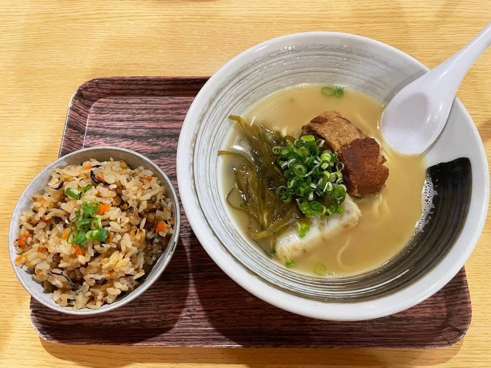 沖縄そば専門店 ちゃるそば