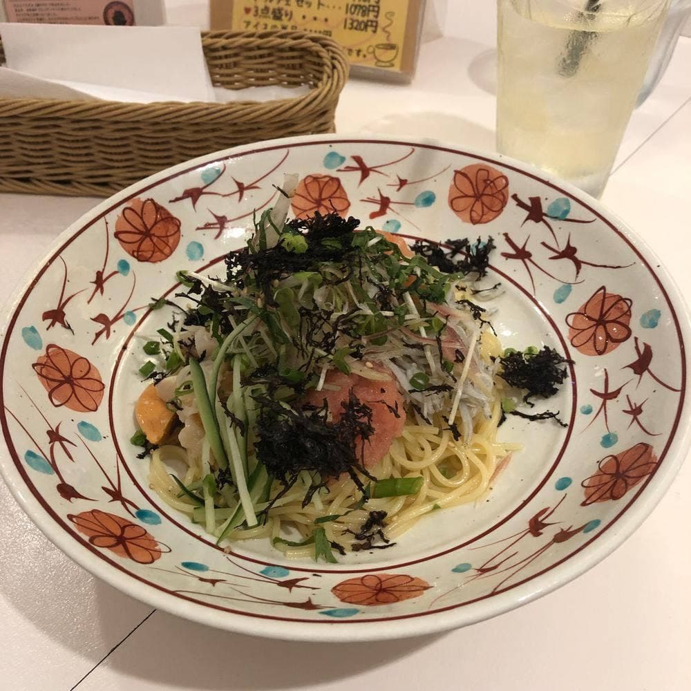 壁の穴 札幌ステラプレイス店