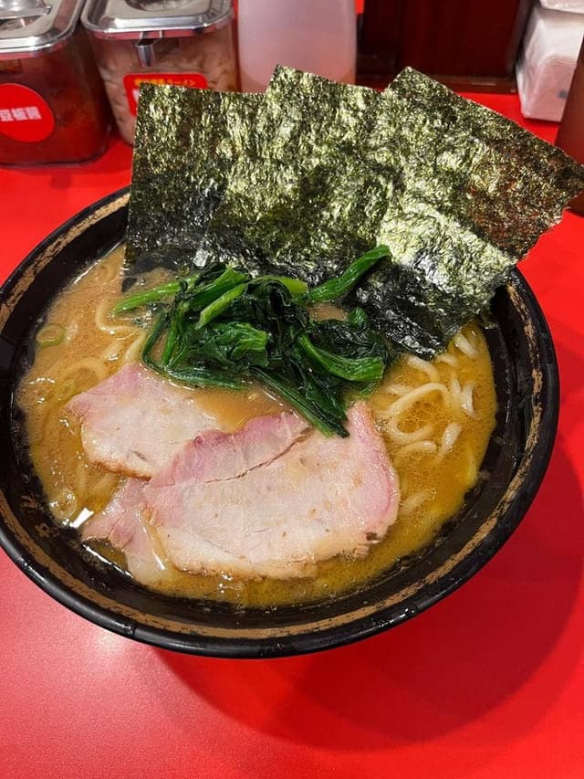 ラーメン内田家 横浜家系総本山吉村家直系店 - サブ画像2