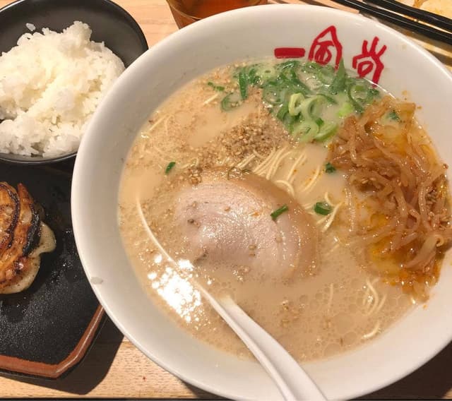 一風堂 三宮店 - サブ画像1