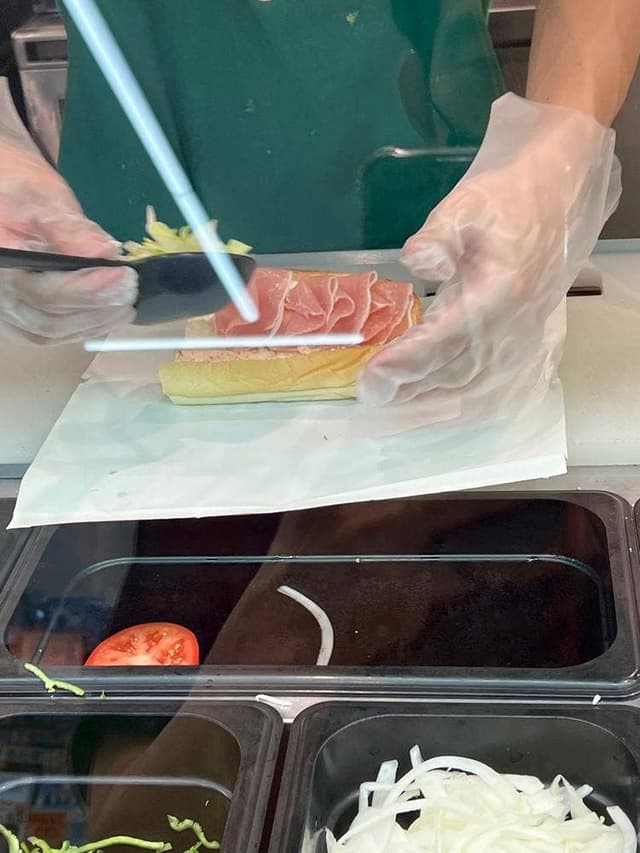 サブウェイ 御茶ノ水駅前ファミリーマート店 - サブ画像3