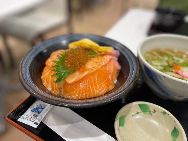 海鮮丼・すし 道のみなと 宝塚北SA - サブ画像1